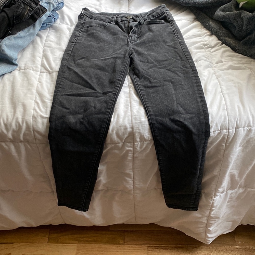 black american eagle jeans